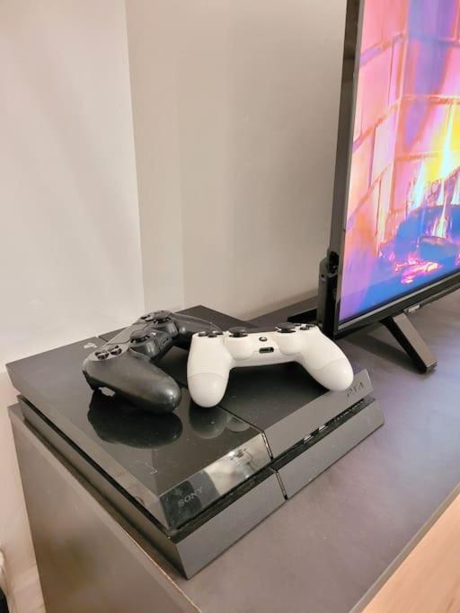 Un Ecrin Au Coeur Du Centre Ville ダンケルク エクステリア 写真